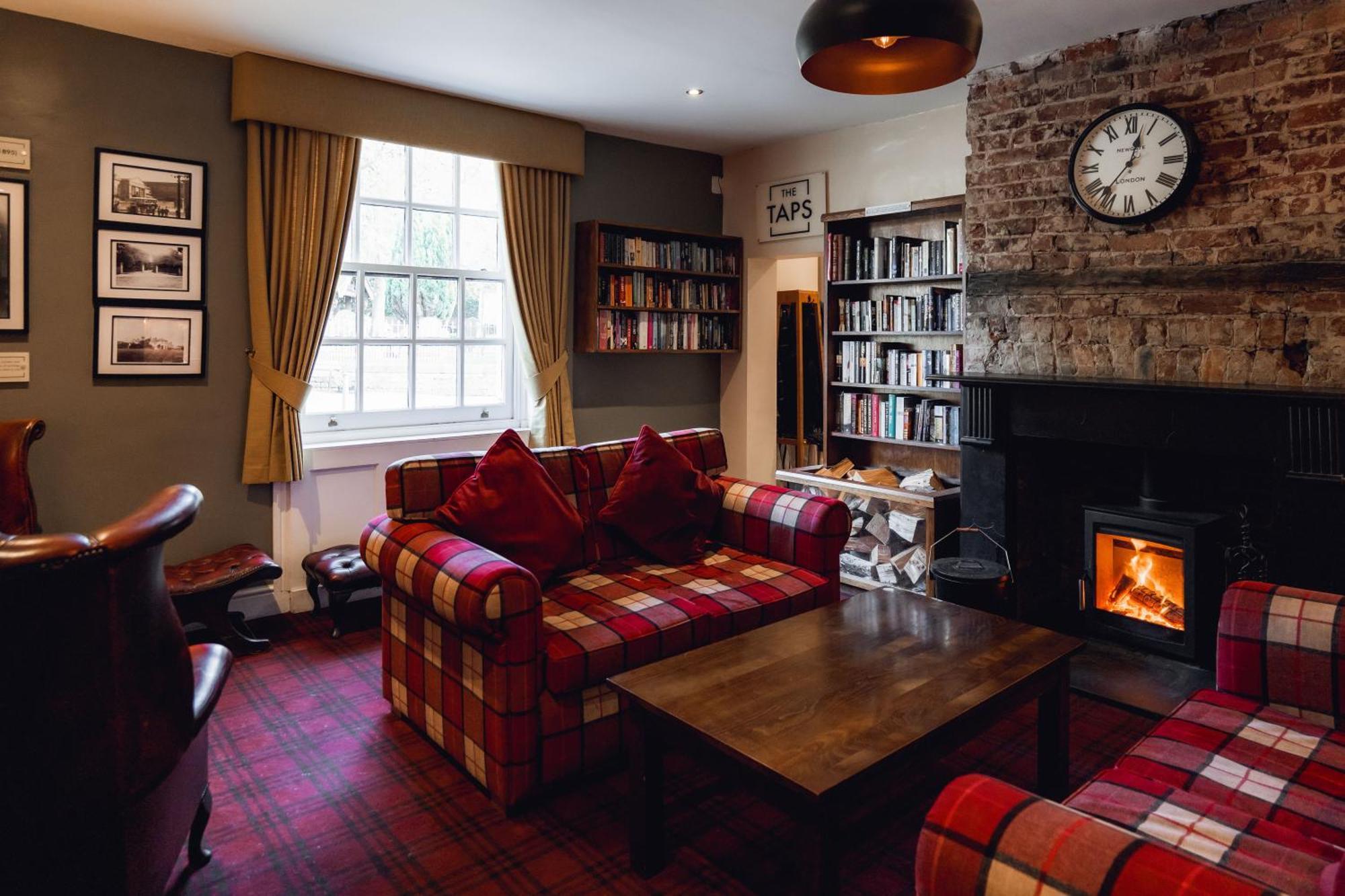 The Kirkfield Hotel Newton-le-Willows Exteriér fotografie